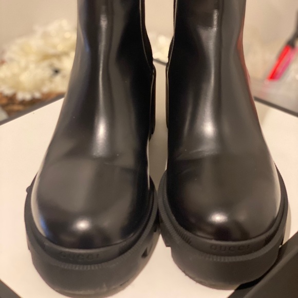 Gucci Leather Ankle Boot with Belt size 39 - Picture 2 of 10